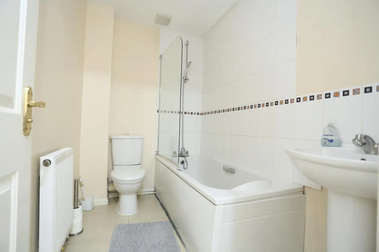 Lovely 4 Bed House Londyn Dom wakacyjny